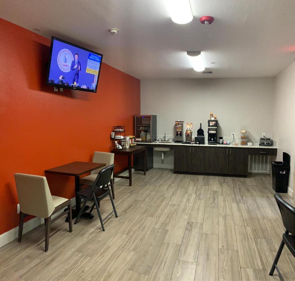 Scottish Inn & Suites - Iah Airport همبل المظهر الخارجي الصورة