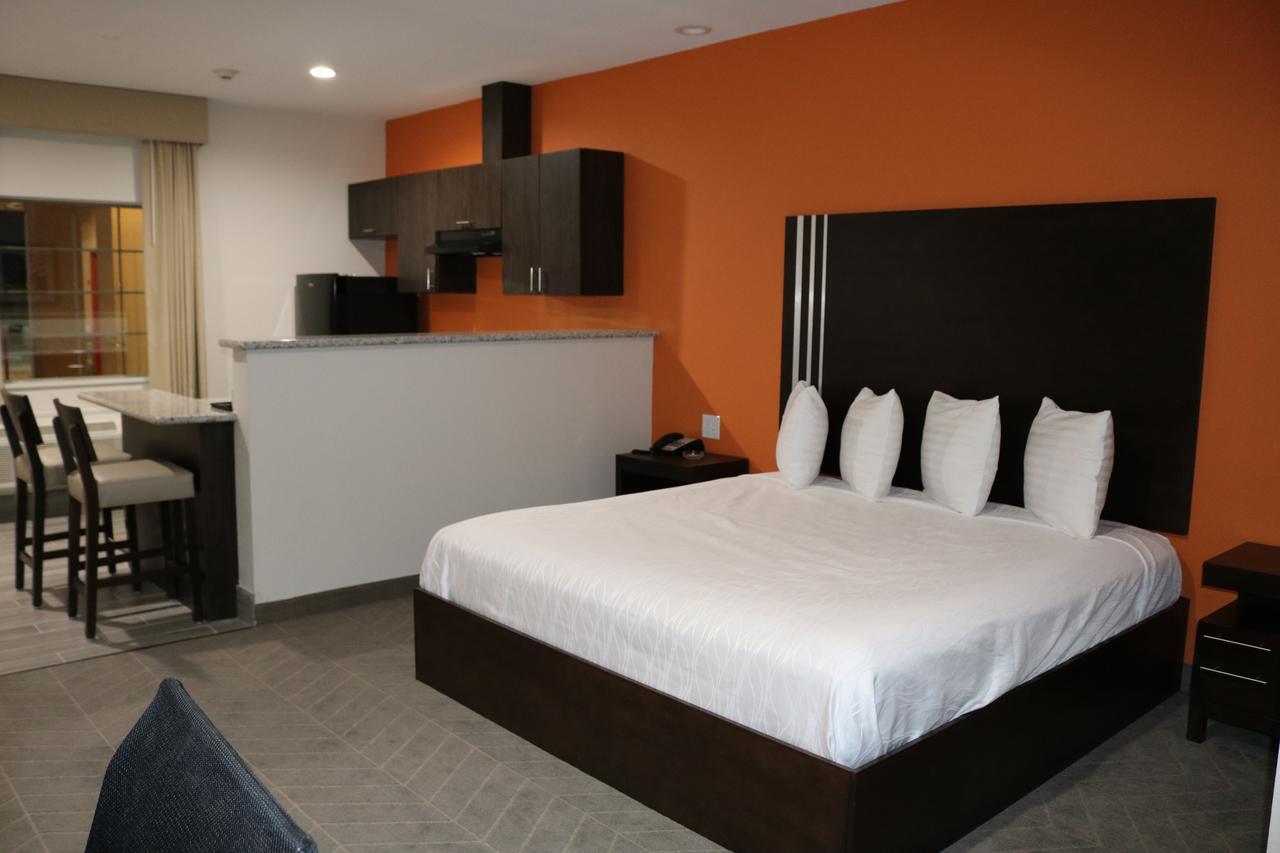 Scottish Inn & Suites - Iah Airport همبل المظهر الخارجي الصورة