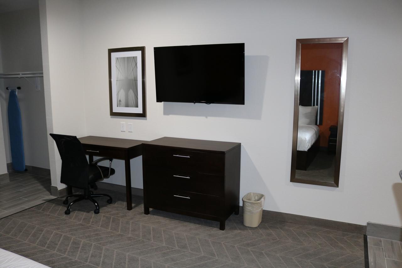 Scottish Inn & Suites - Iah Airport همبل المظهر الخارجي الصورة