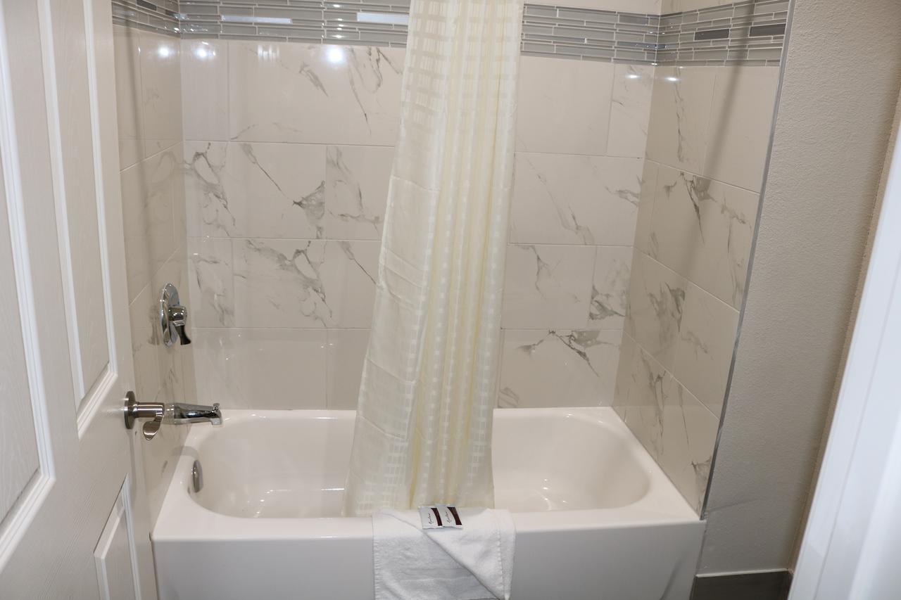 Scottish Inn & Suites - Iah Airport همبل المظهر الخارجي الصورة