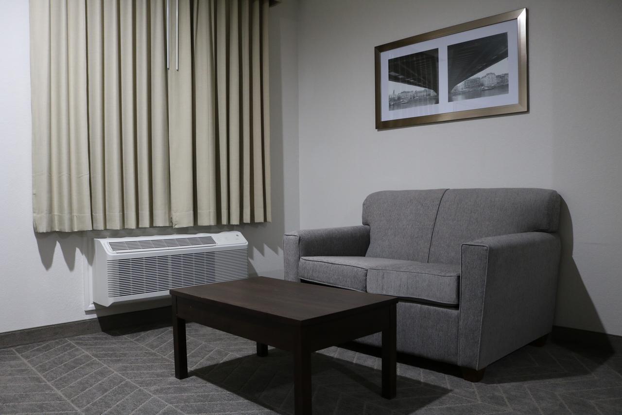 Scottish Inn & Suites - Iah Airport همبل المظهر الخارجي الصورة