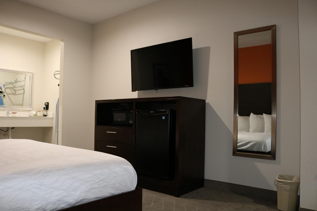 Scottish Inn & Suites - Iah Airport همبل المظهر الخارجي الصورة