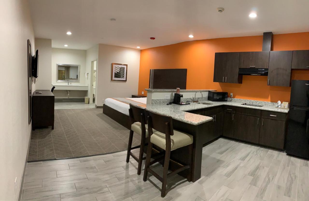 Scottish Inn & Suites - Iah Airport همبل المظهر الخارجي الصورة